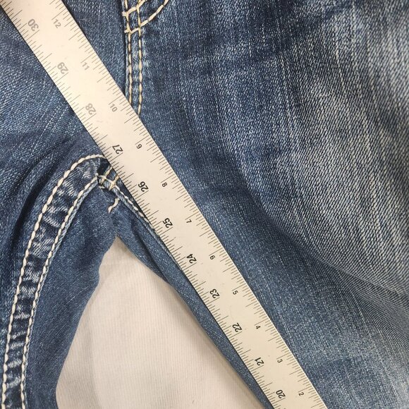 Silver Jeans Women's NatSuki Capri Stretch size 26 Distressed Embroidered - Picture 5 of 8